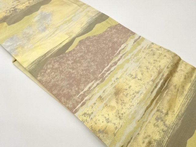 引箔山並模様織出し名古屋帯